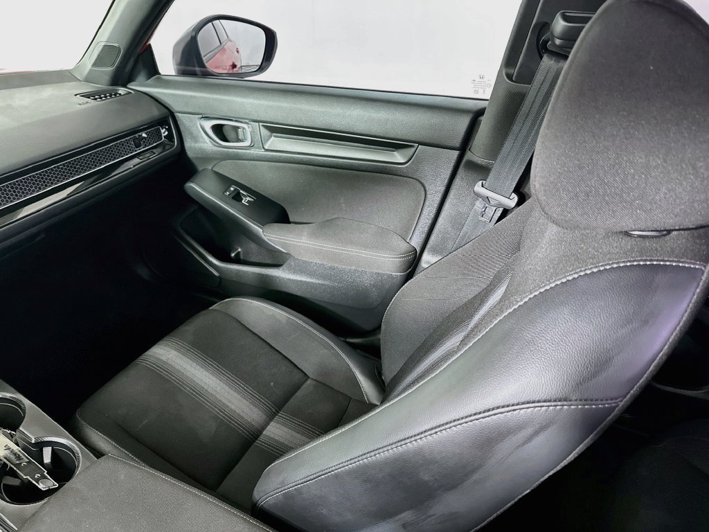 Used 2024  Honda Sport image 22