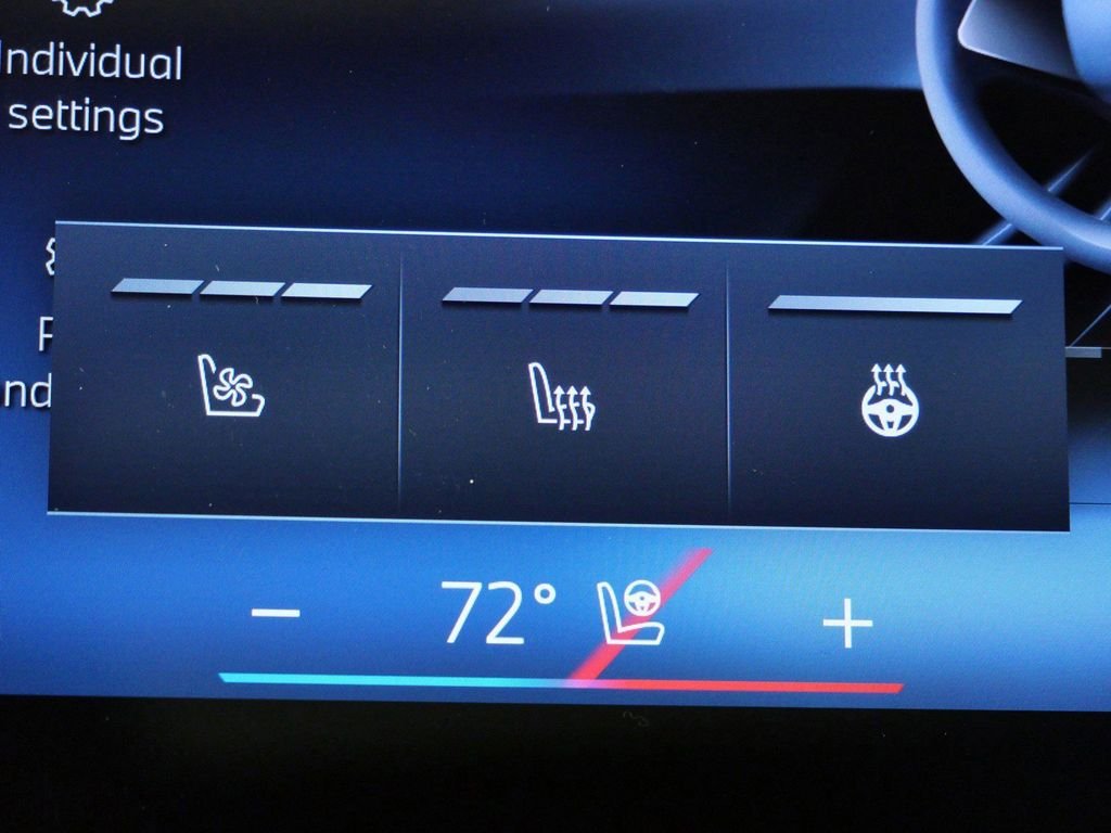 Used 2026 Skyscraper Grey Metallic BMW xDrive40i image 47