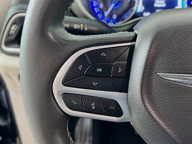 2024 Chrysler Pacifica Touring L - Photo 13