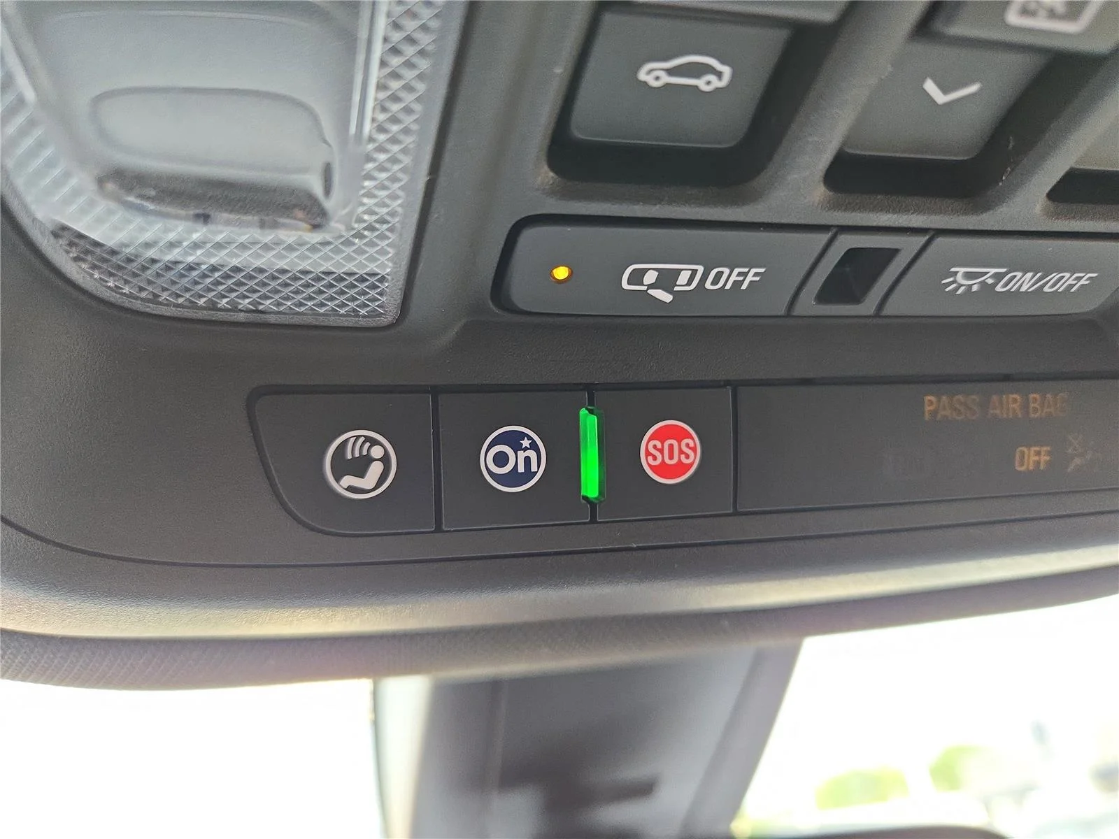 Used 2023 Ebony Twilight Metallic Buick Essence image 15