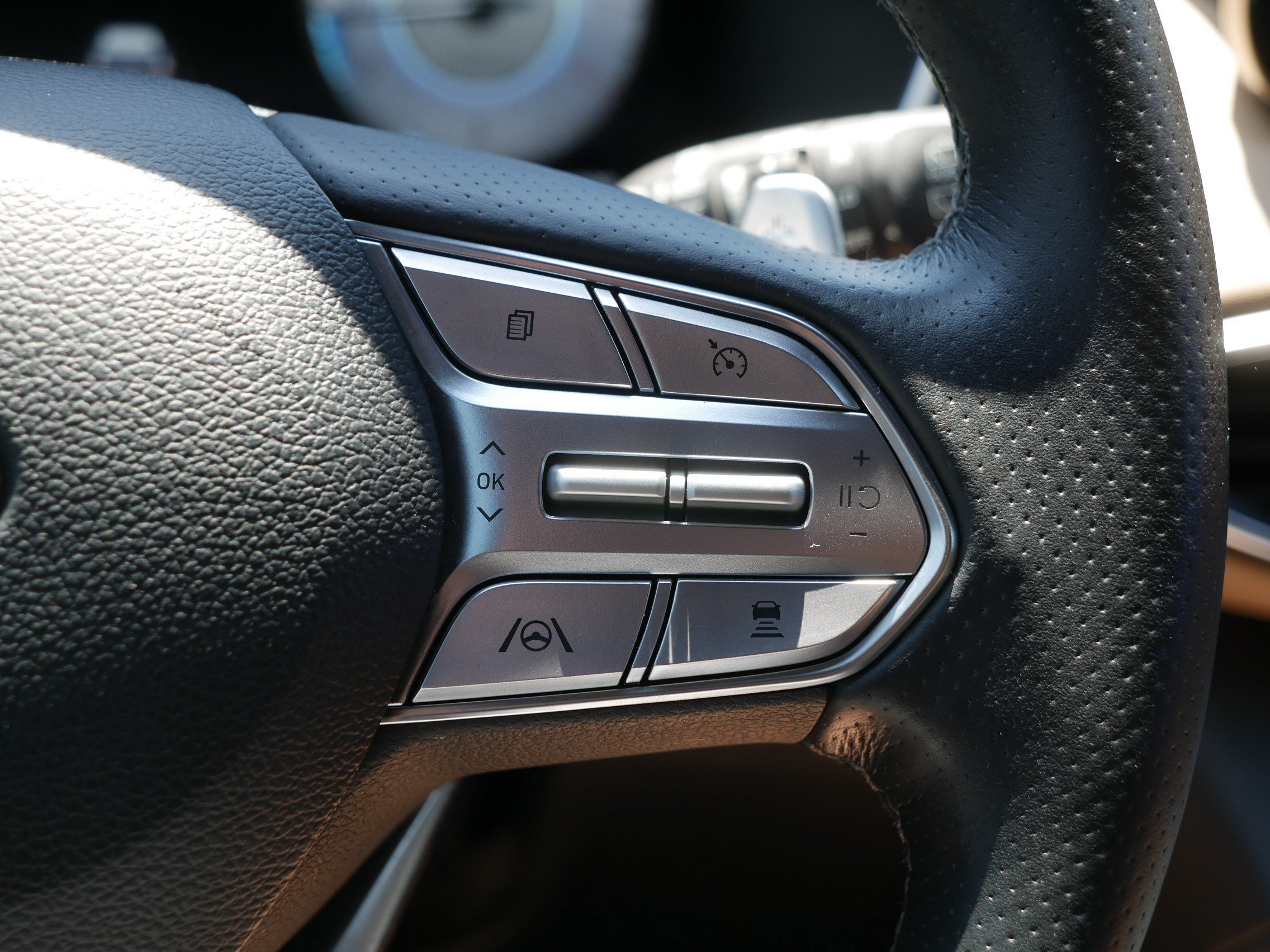 Used 2023 Portofino Gray Hyundai Calligraphy image 30