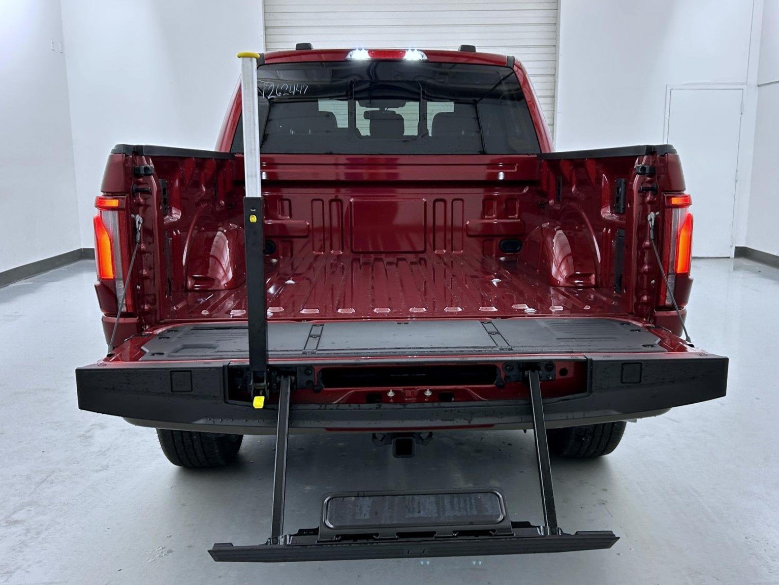 New 2026 Ruby Red Metallic Tinted Clearcoat Ford King Ranch image 23
