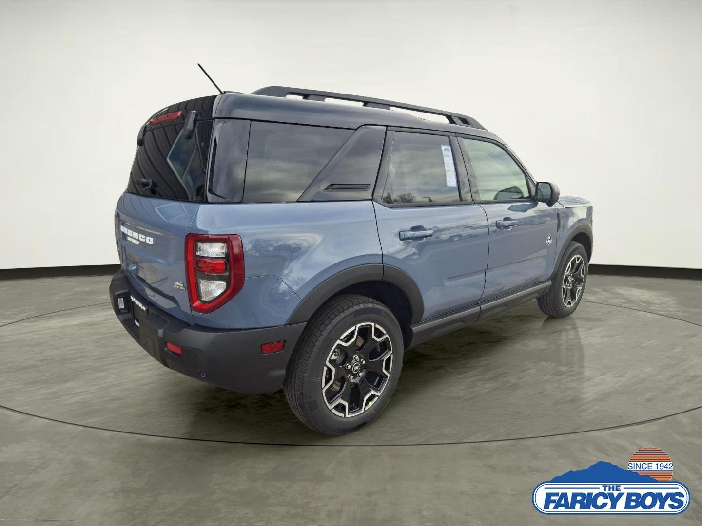 New 2025 Azure Gray Metallic Tri-Coat Ford Outer Banks image 4