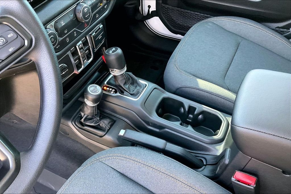 New 2026 Jeep Wrangler Sport 4D Sport Utility