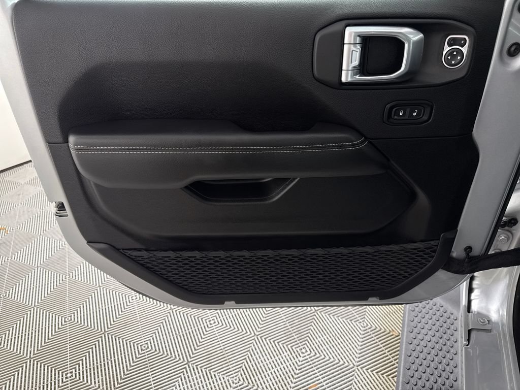 2023 Jeep Wrangler 4xe Sahara 4XE - Photo 10