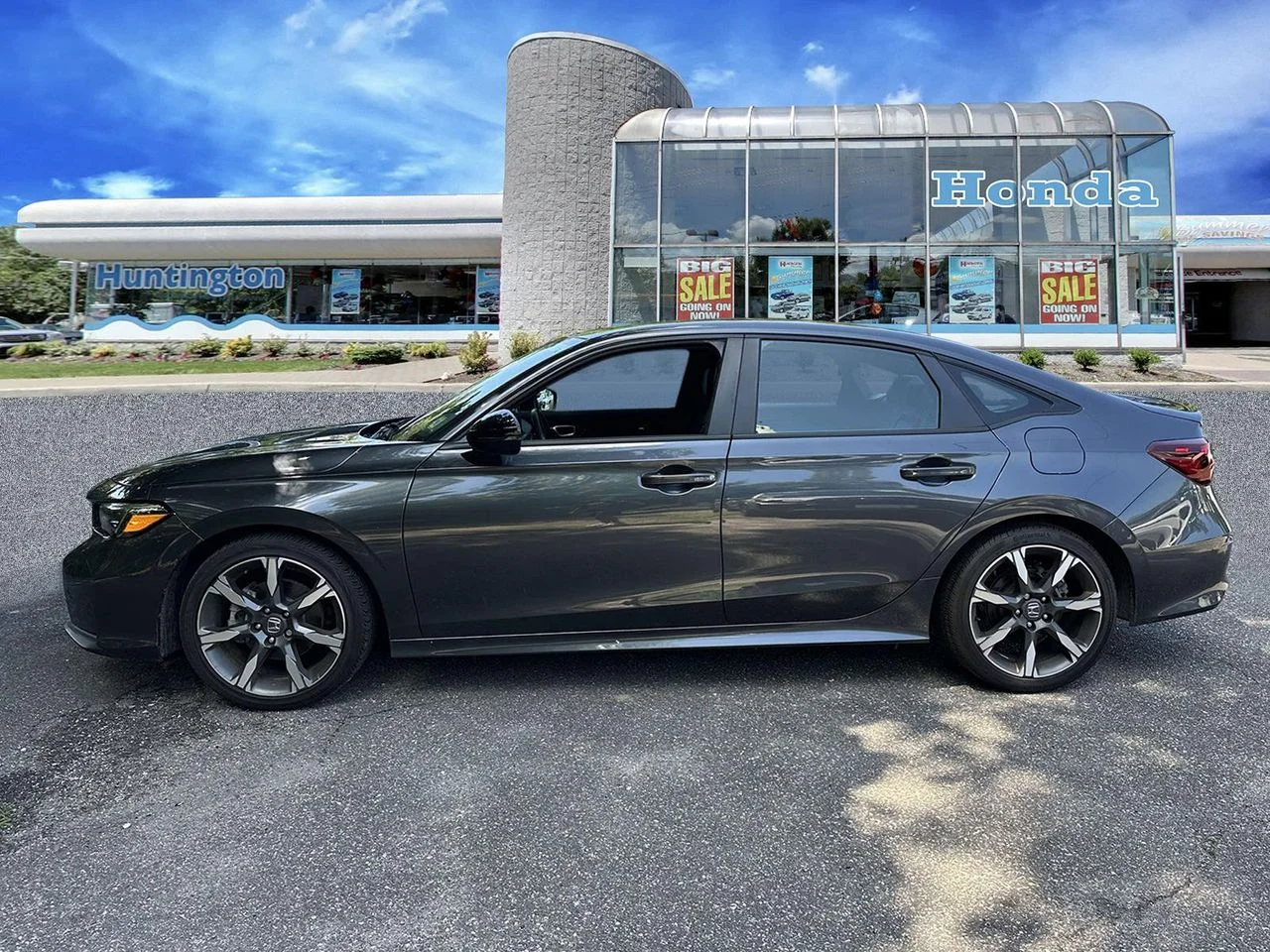 Used 2025 Meteorite Gray Metallic Honda Sport image 6