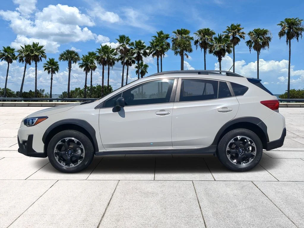 Used 2023 White Subaru Base image 6