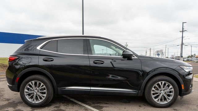 Used 2023 Black Buick Preferred image 5