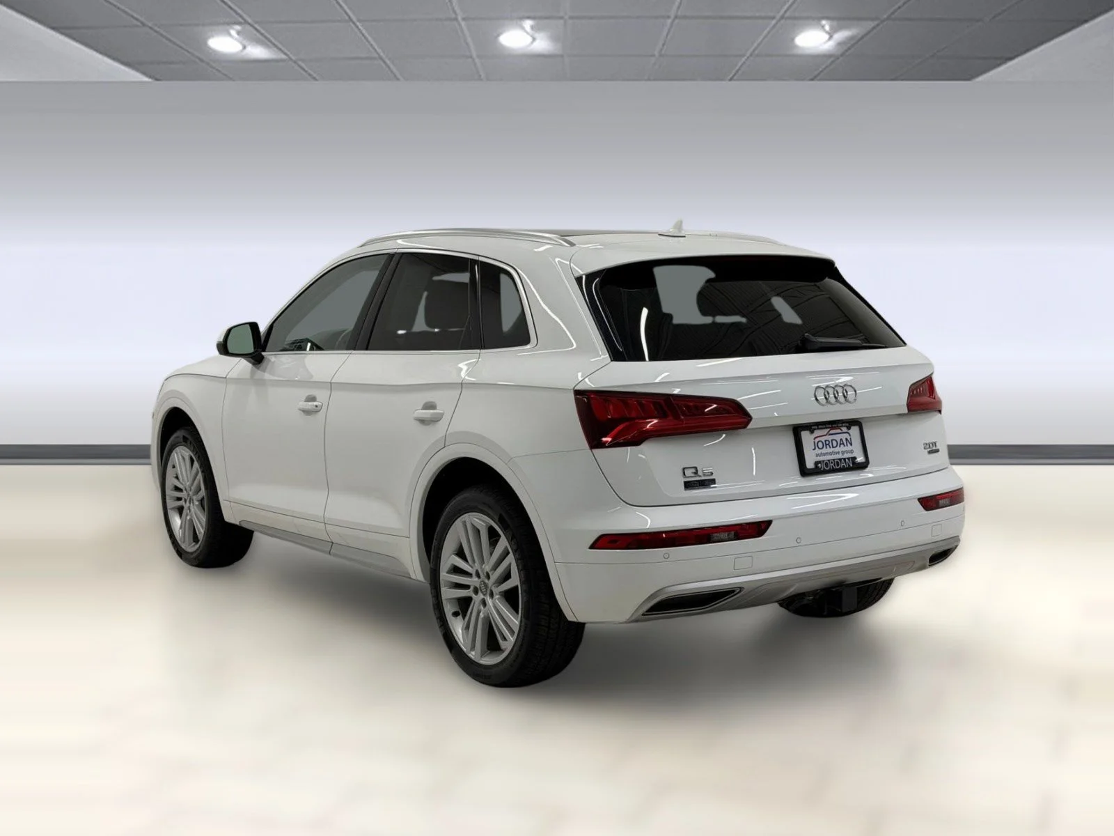 Used 2018 Audi Q5 Prestige with VIN WA1CNAFY2J2135238 for sale in Mishawaka, IN