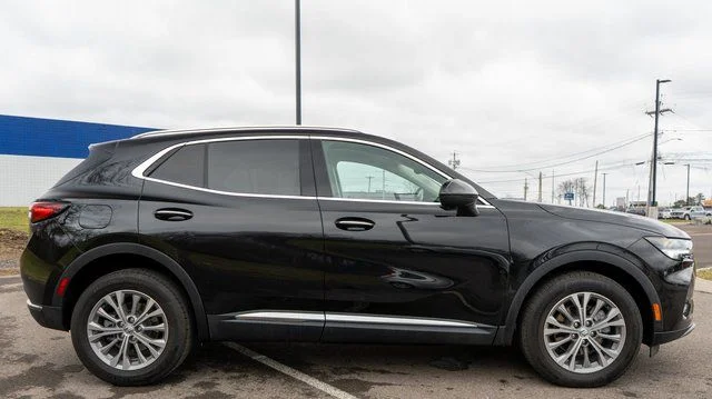 Used 2023 Black Buick Preferred image 5