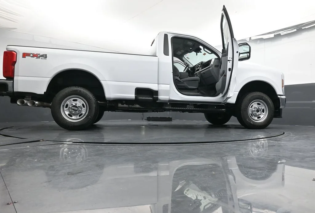 New 2026 Oxford White Ford F-250® XL image 36