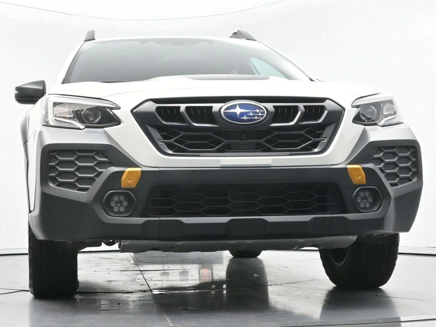 Used 2024 Crystal White Pearl Subaru Wilderness image 42