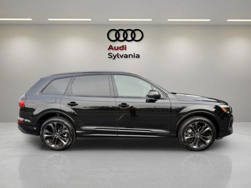 Certified Used 2025  Audi Premium Plus image 8