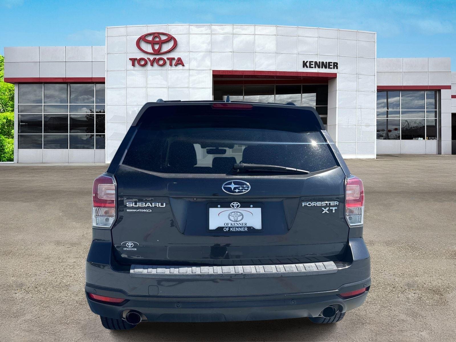 Used 2018 Dark Gray Metallic Subaru Touring image 5