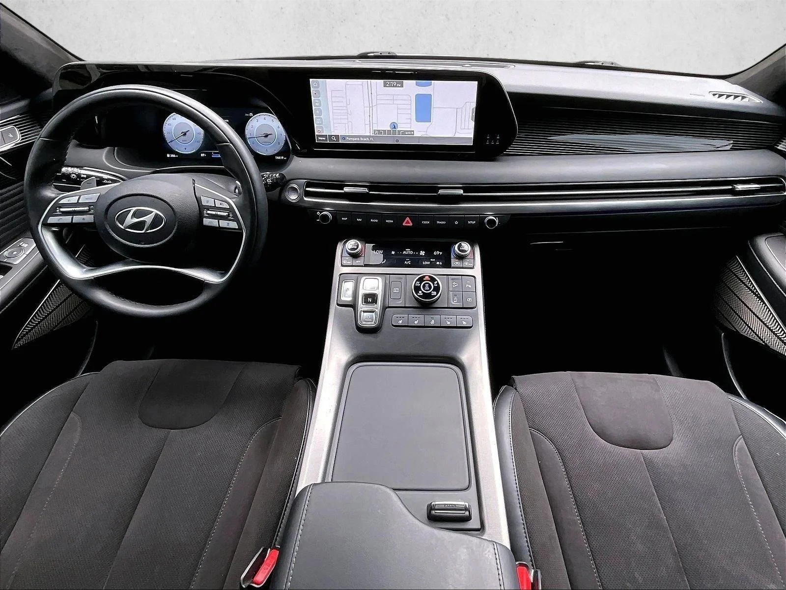 Used 2025 Hyper White Hyundai Calligraphy Night Edition image 16