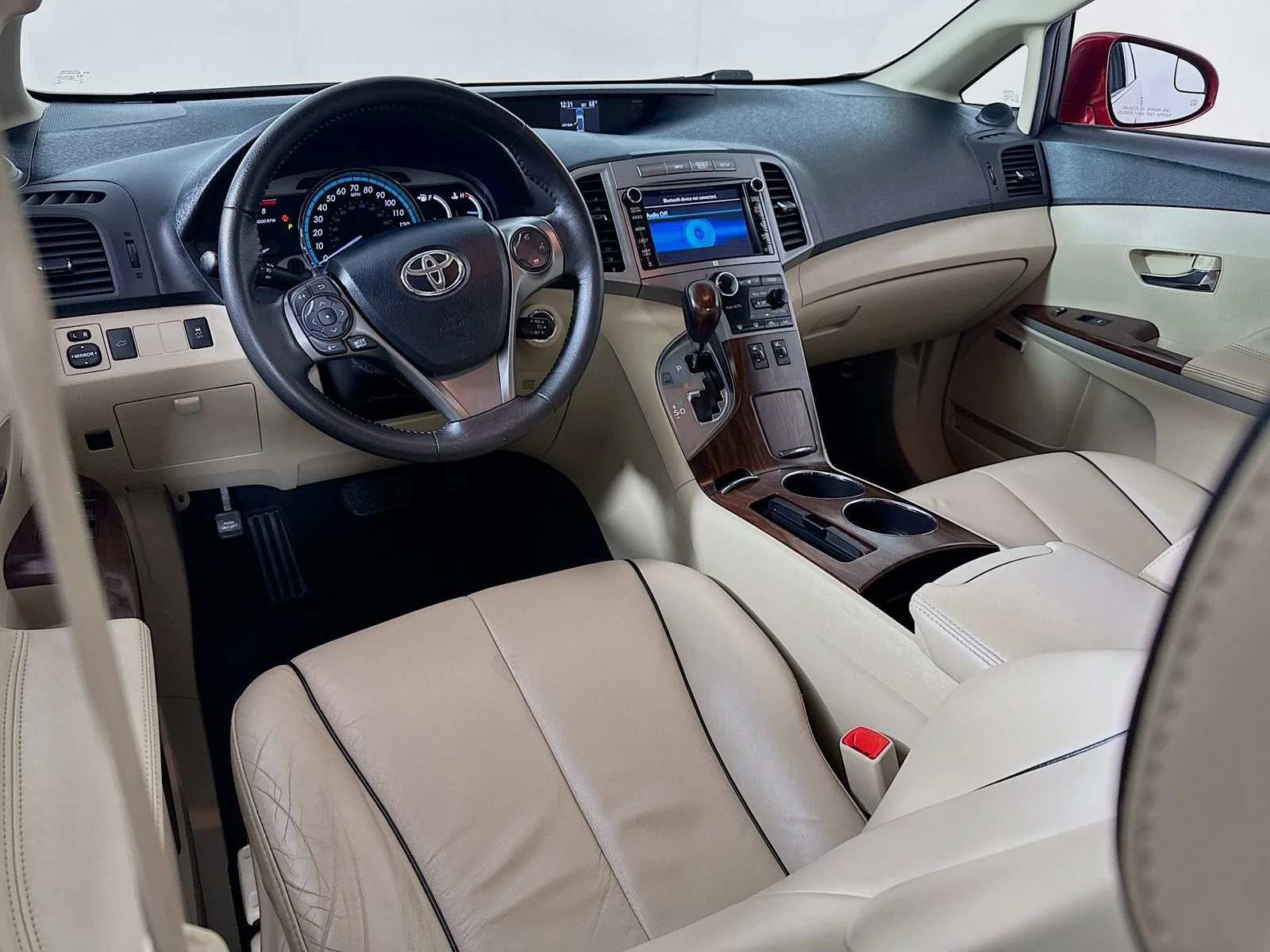 Used 2013 Red Toyota Limited image 22