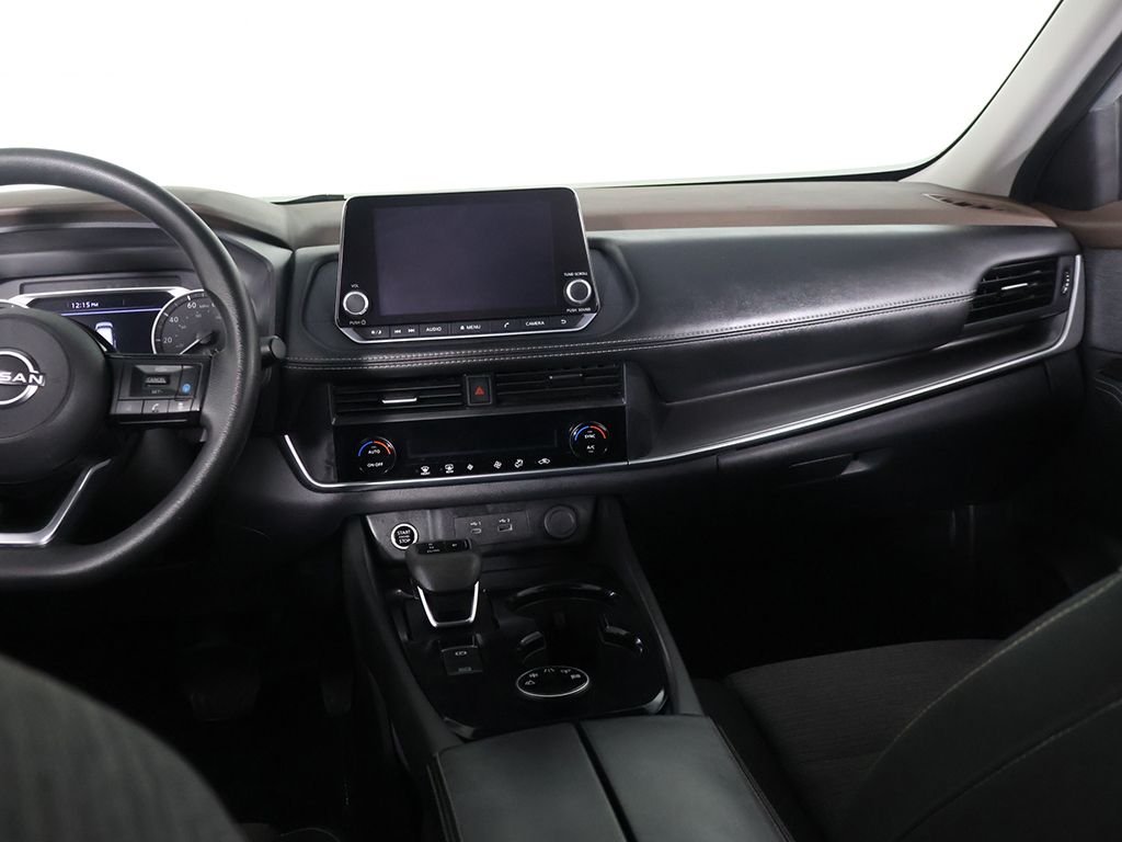Used 2023 Silver Nissan SV image 30