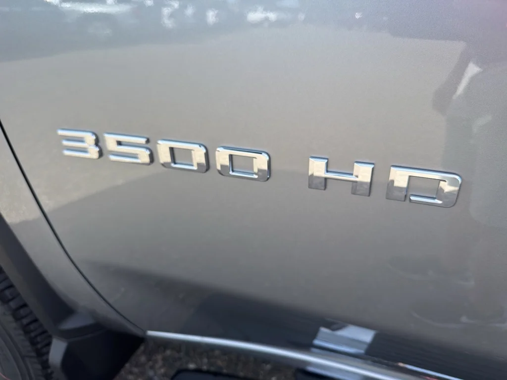 2026 Chevrolet Silverado 3500HD LTZ - Photo 10