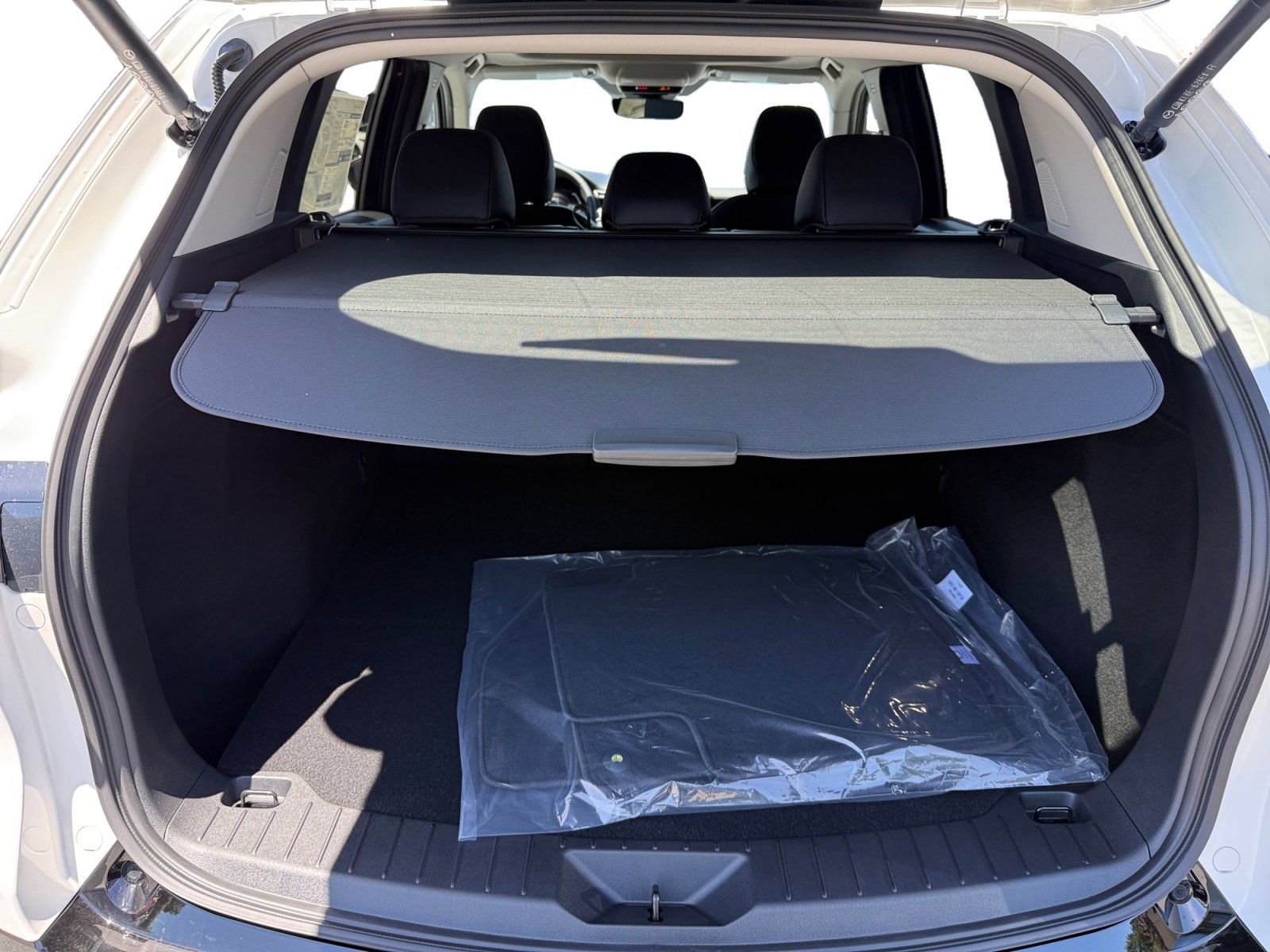New 2026 Rhodium White Metallic Mazda 2.5 S Premium image 17