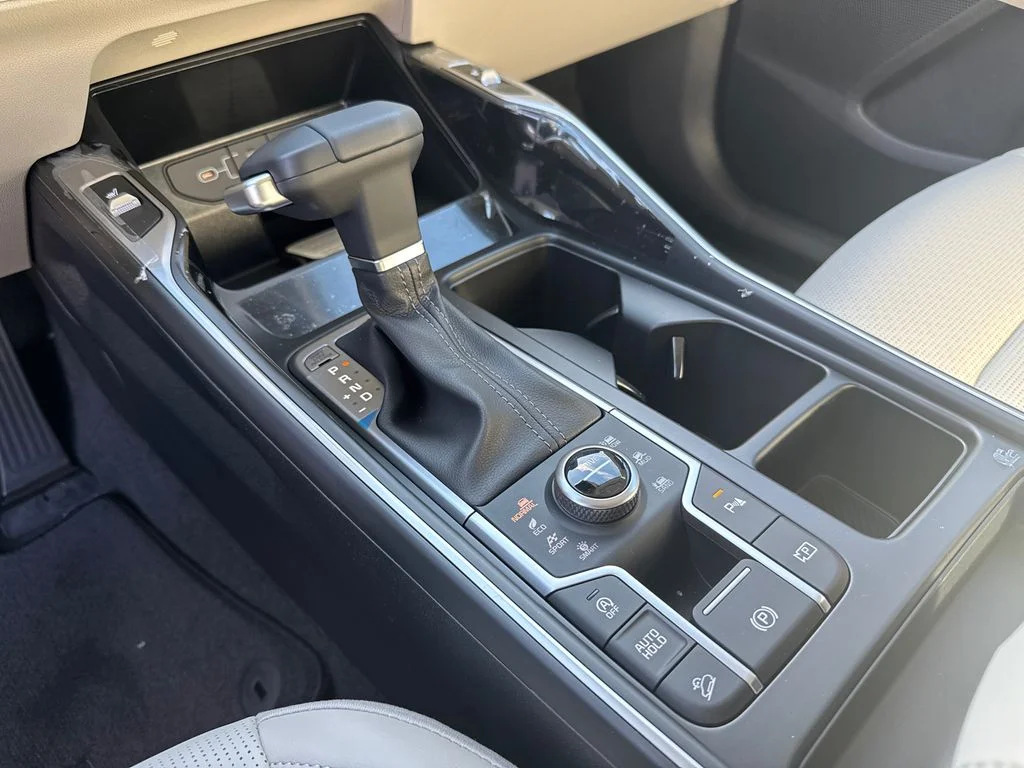 New 2026 White Kia S image 31
