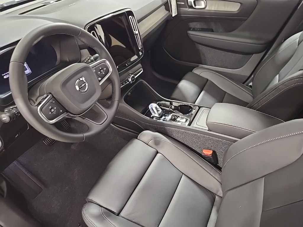 2026 Volvo XC40 Ultra - Photo 22