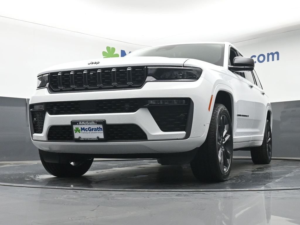 New 2026 Bright White Clear-Coat Exterior Paint Jeep Limited image 7