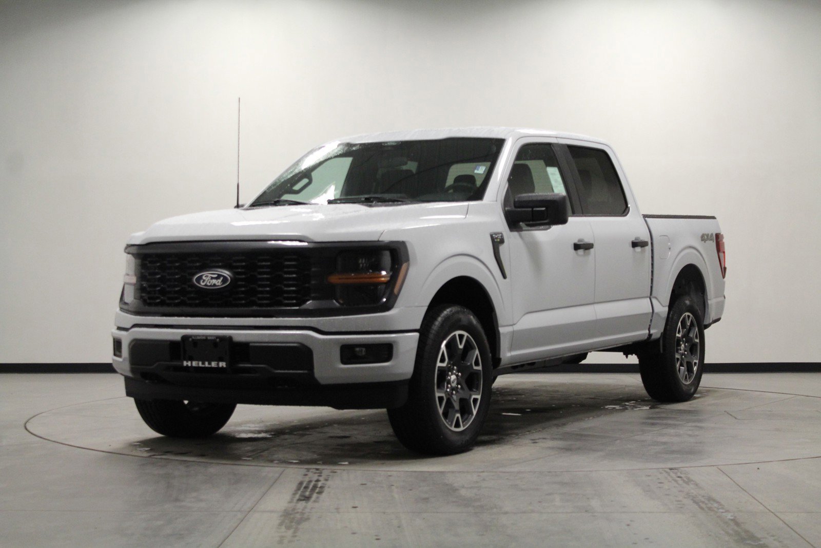 2025 Ford F-150 STX - Photo 8