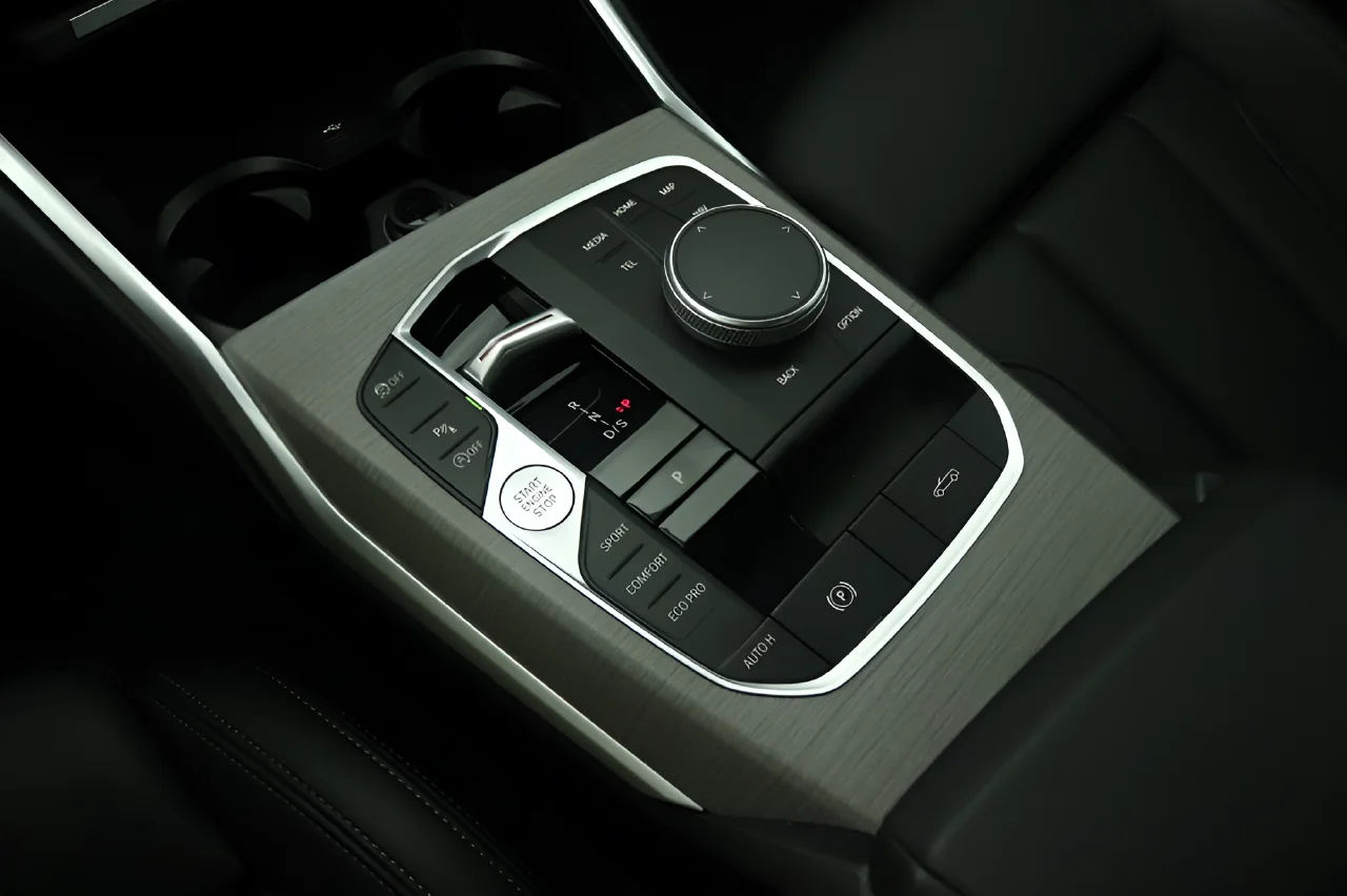 Used 2026 Black BMW 430i 2D Convertible image 15