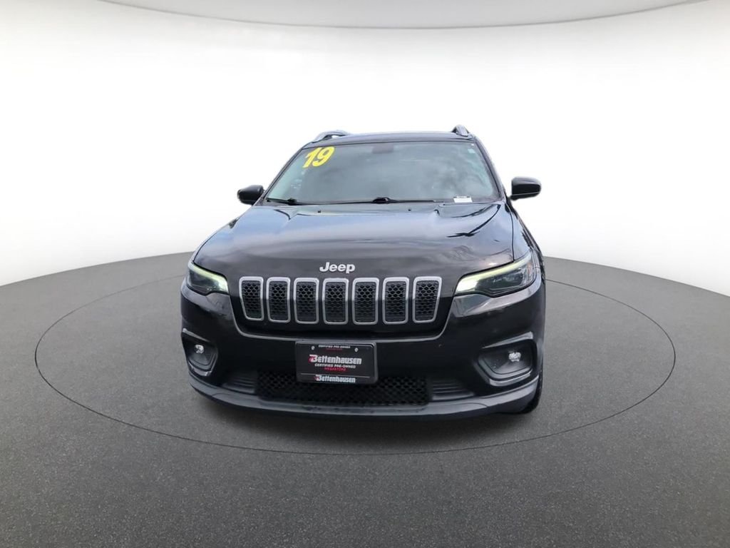 Certified 2019 Jeep Cherokee Latitude Plus with VIN 1C4PJLLBXKD242641 for sale in Orland Park, IL