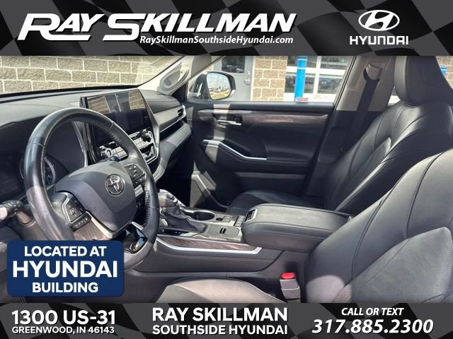 Used 2020 Silver Toyota Limited image 17