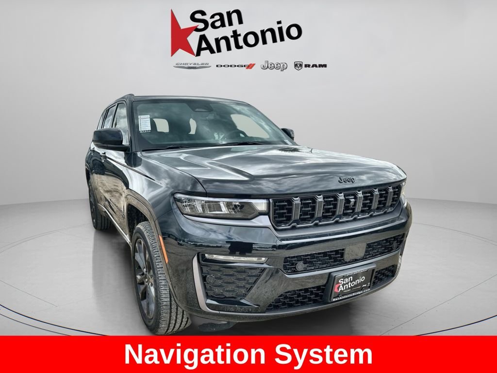 New 2026 Diamond Black Crystal Pearl-Coat Exterior Paint Jeep Limited Reserve image 2
