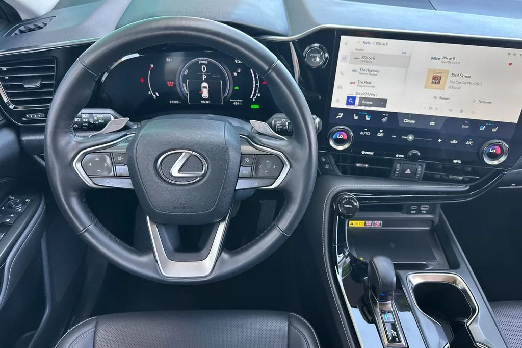 2025 Lexus NX Hybrid 350h - Photo 16