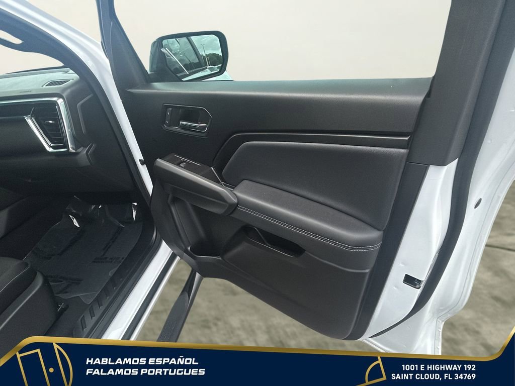Used 2024 Summit White GMC Elevation image 30