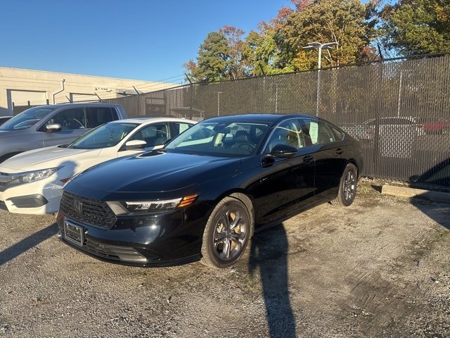 2024 Honda Accord Hybrid EX-L photo 2