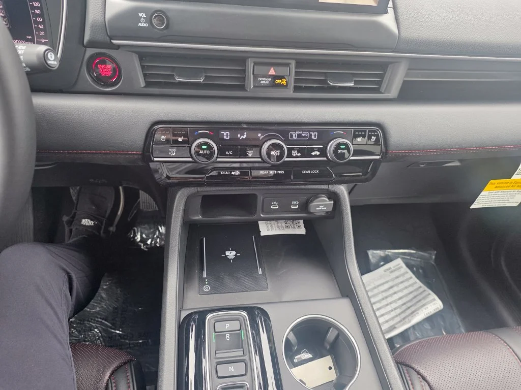 2026 Honda Pilot Black Edition - Photo 17