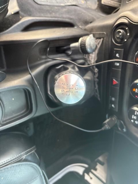 Used 2014 White Jeep Unlimited Rubicon image 13