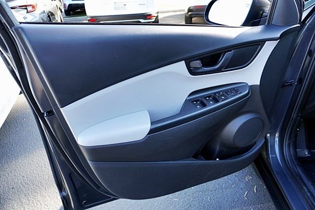 Used 2023 Gray Hyundai SEL image 19