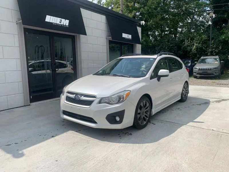 Used 2012 White Subaru 2.0i Sport Limited Wagon 4D image 2