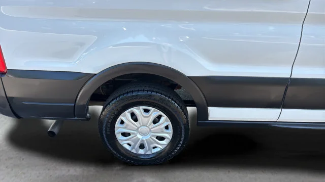 Used 2025  Ford XL image 42