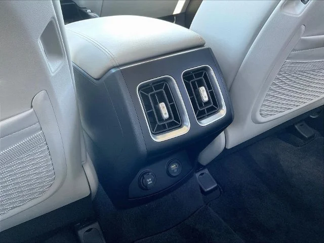 Used 2023 White Kia S image 12