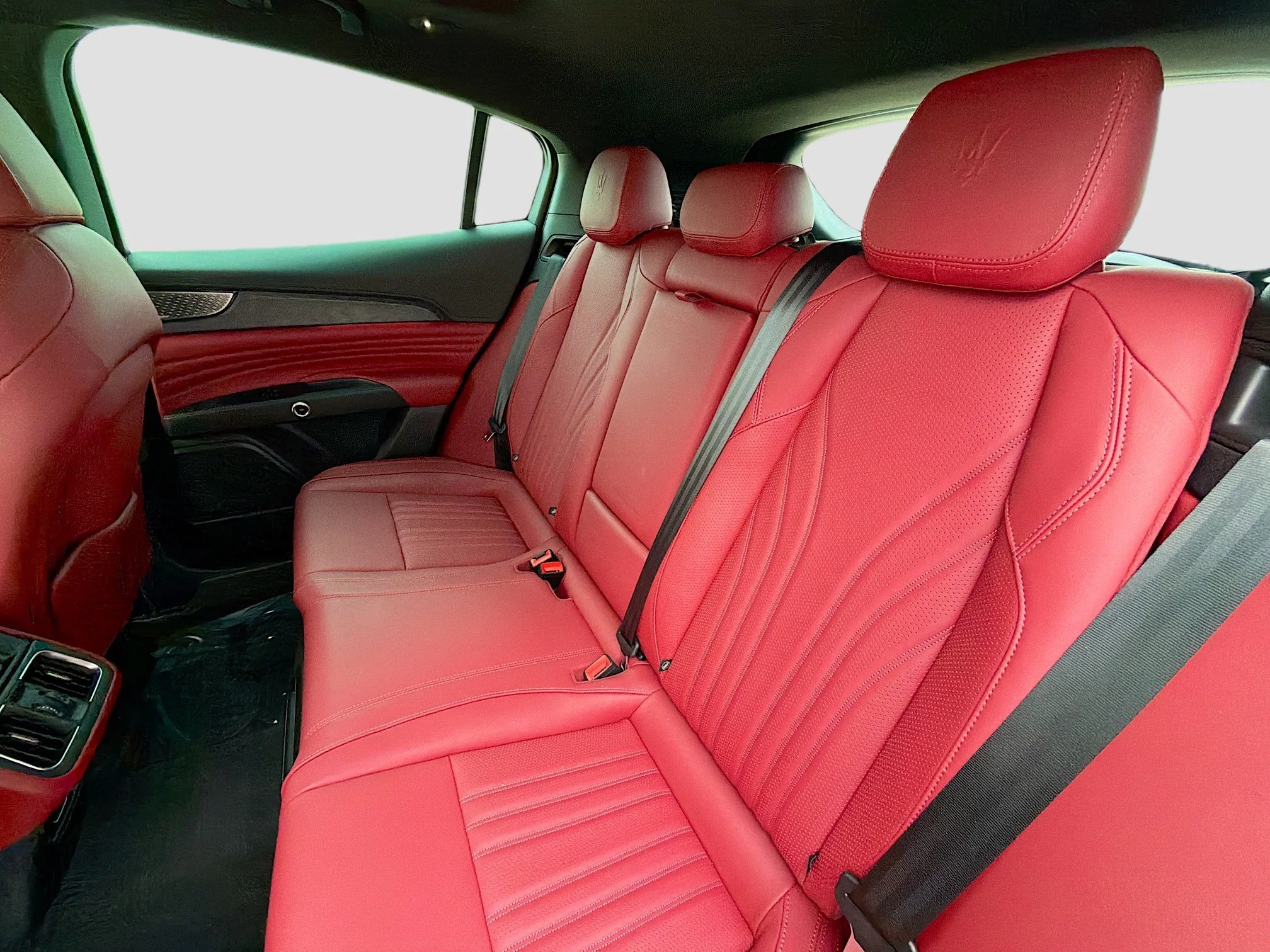 Used 2023 Black Maserati Modena image 20