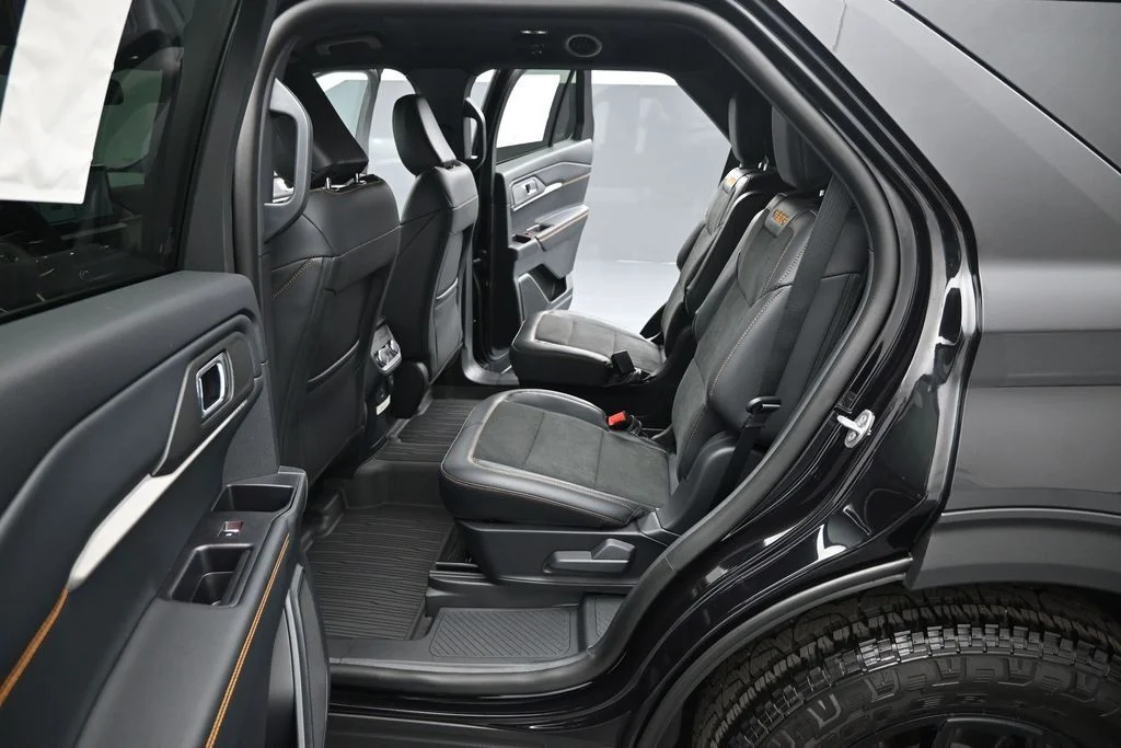 New 2026 Agate Black Metallic Ford Tremor image 18