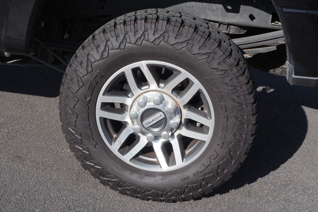 Used 2019 Black Ford Lariat image 9