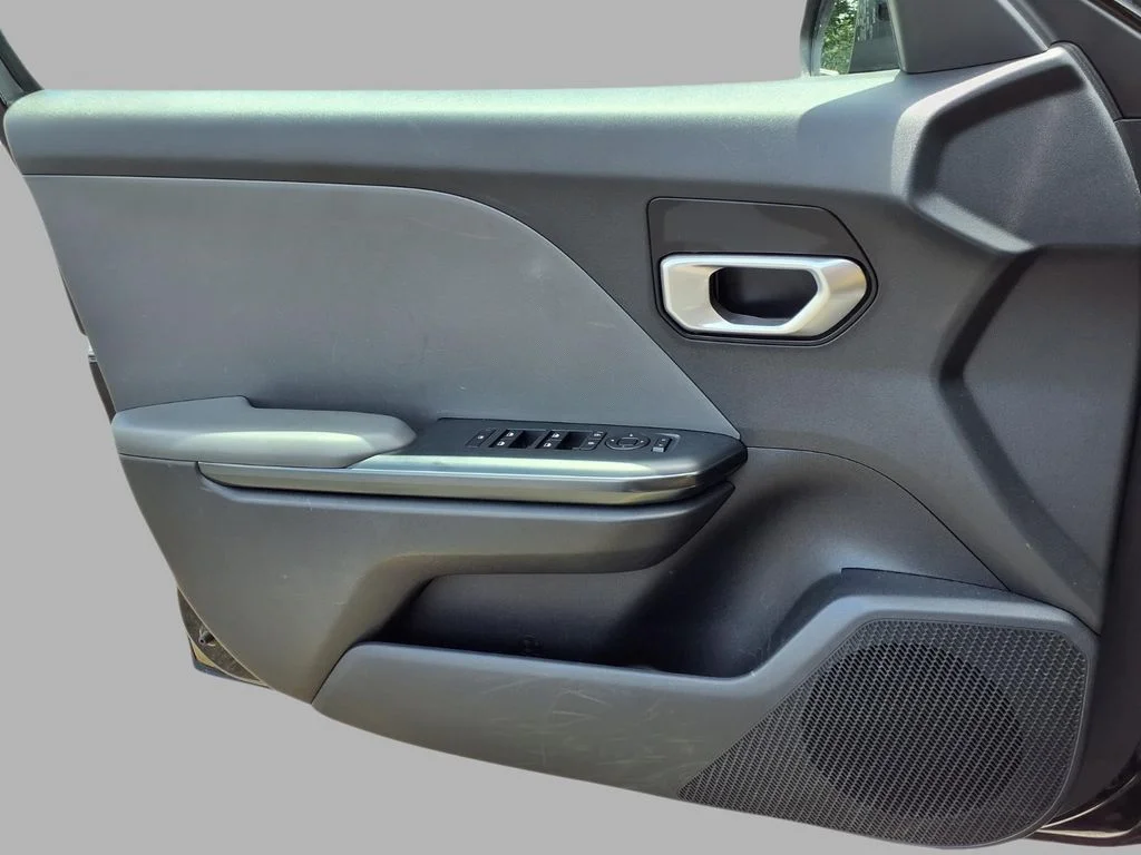 2025 Kia K4 LXS - Photo 19