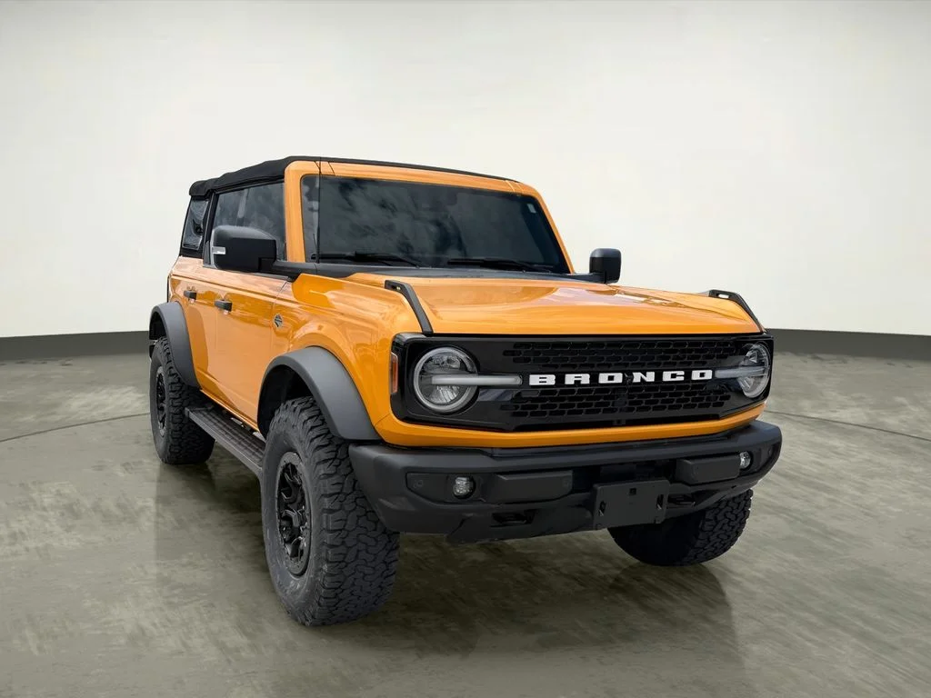 Used 2022 Orange Ford Wildtrak image 10
