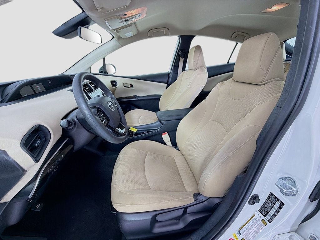 Used 2020 Blizzard Pearl Toyota LE image 19
