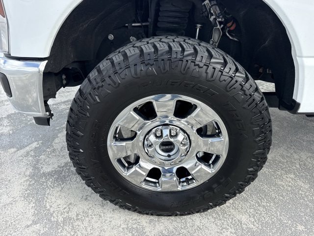 Used 2025 White Ford King Ranch image 10