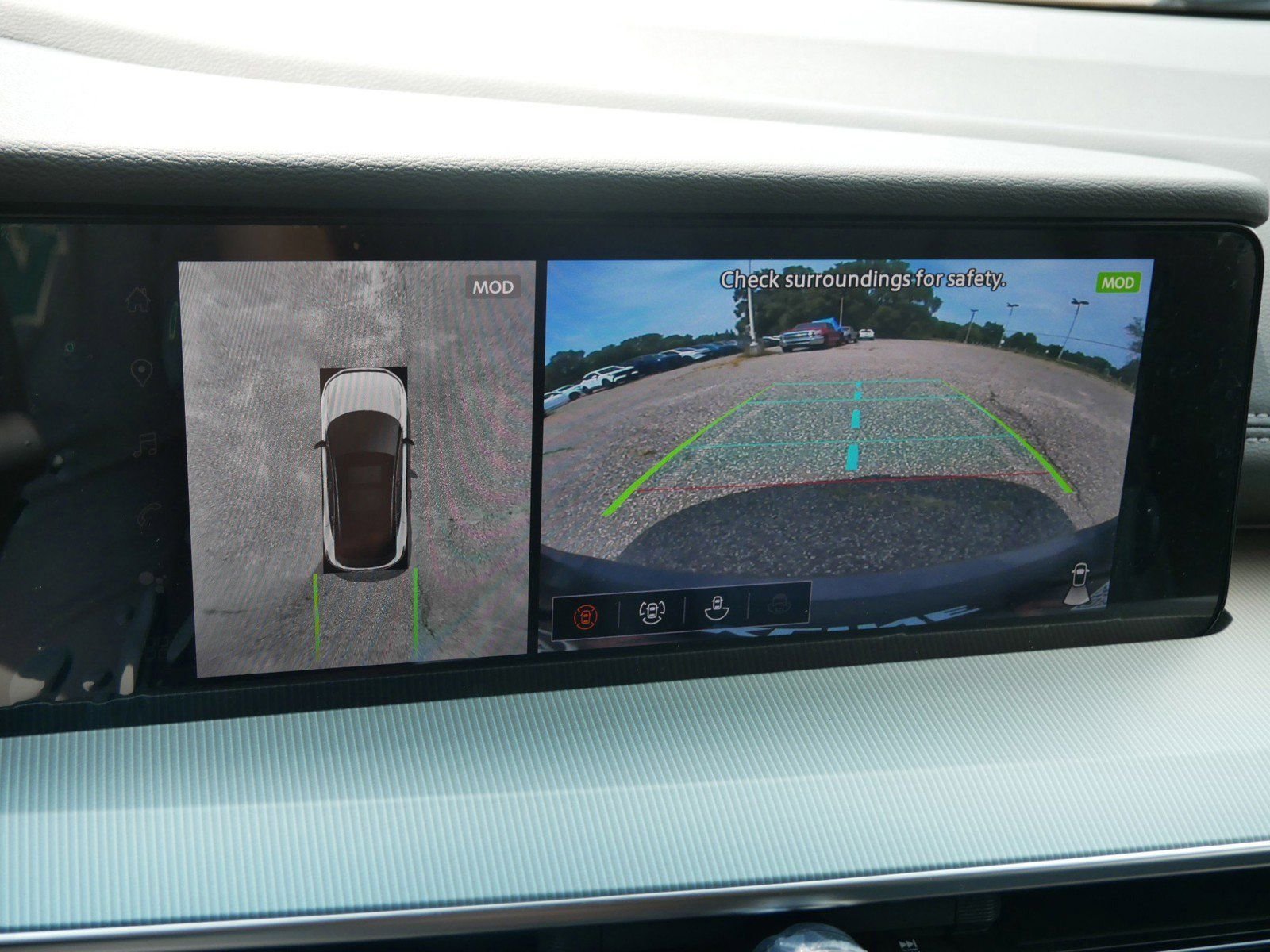 2025 Nissan Murano SL - Photo 10