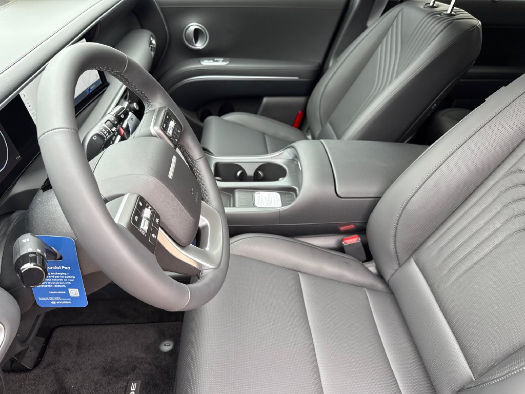 Used 2026 White Hyundai SEL image 19