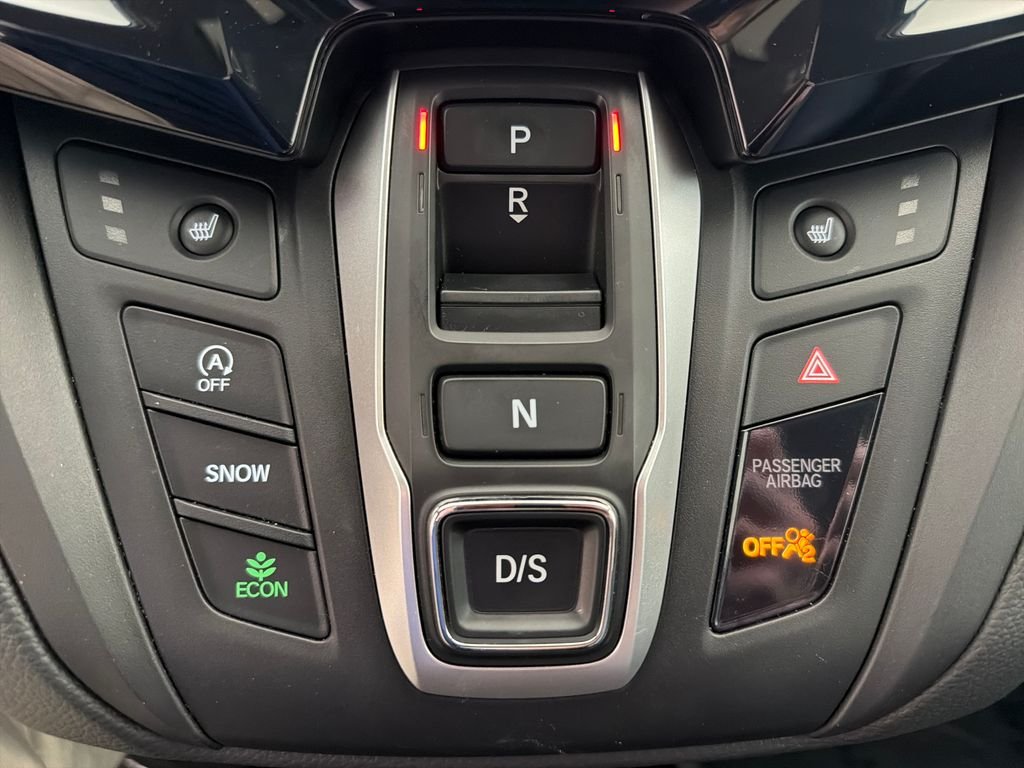 Used 2024  Honda EX-L image 23